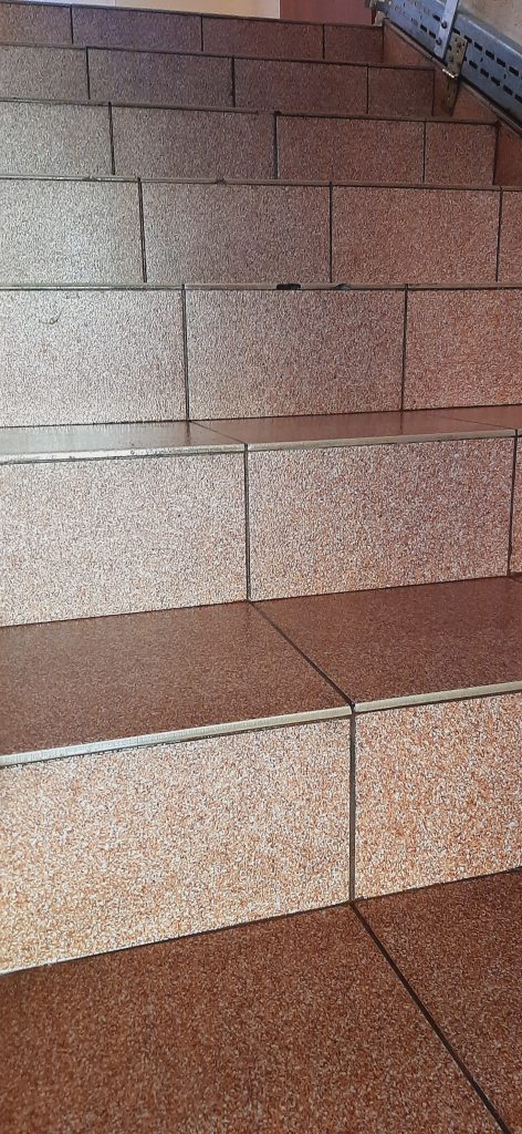 Szczotka Zmiotka-Sprzątanie Osiedli Budynków Biur Odśnieżanie